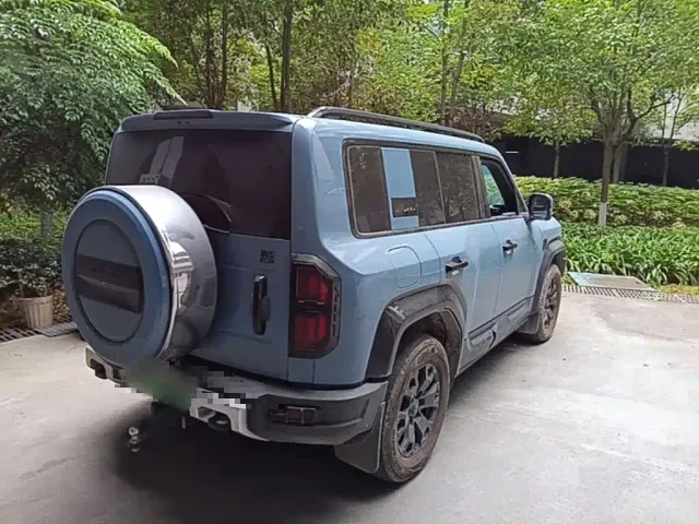 BYD FangChengBao Leopard 5 — Фото автомобиля 6