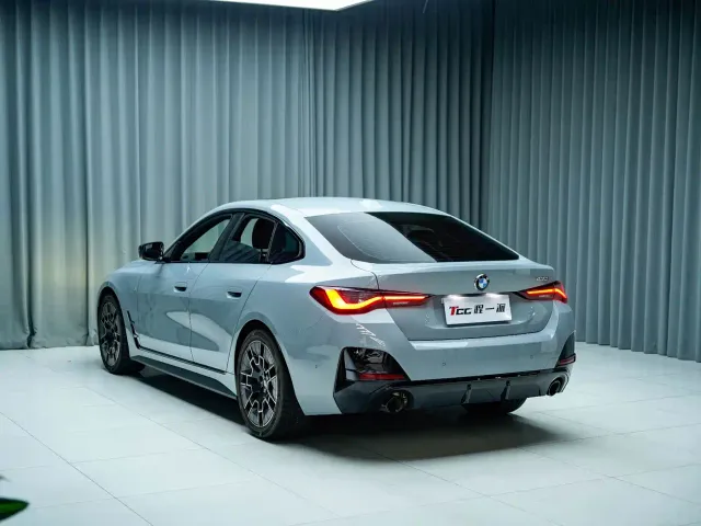 BMW BMW 4 Series 2024 430i Gran Coupe M Sport Shadowline Package — Фото автомобиля 6