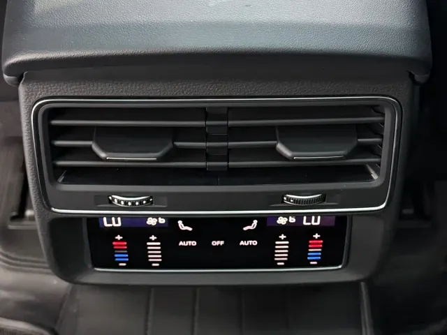 Audi Q7 — Фото автомобиля 18