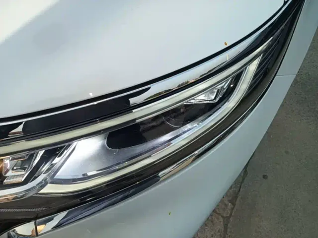 Roewe iMAX8 — Фото автомобиля 23