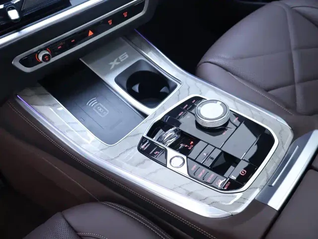 BMW X5 — Фото автомобиля 12