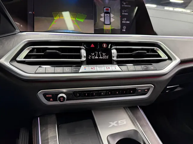 BMW X5 — Фото автомобиля 17