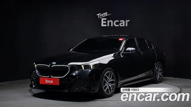 Фотография автомобиля — BMW 5-Series
