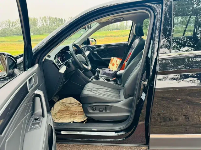 Volkswagen Tiguan L 2022 330TSI Automatic 2WD Smart Edition — Фото автомобиля 4