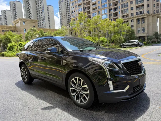 Cadillac XT5 — Фото автомобиля 3
