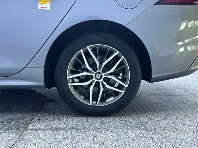 BYD Qin PLUS — Фото автомобиля 11