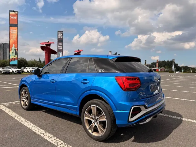 Audi Q2L — Фото автомобиля 6