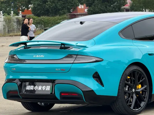 Xiaomi SU7 — Фото автомобиля 14