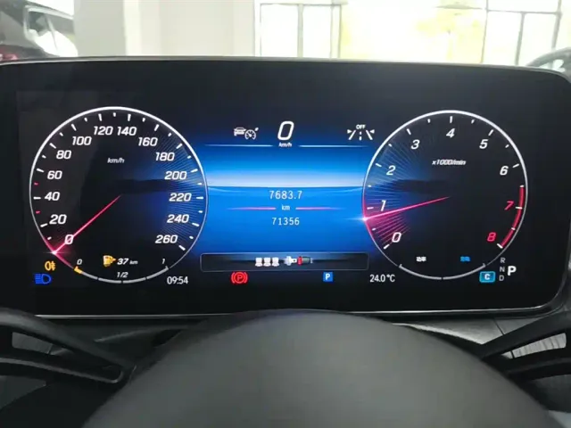 Mercedes-Benz C-Class — Фото автомобиля 11