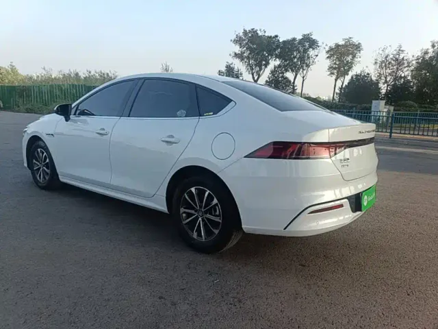 BYD Qin PLUS — Фото автомобиля 4