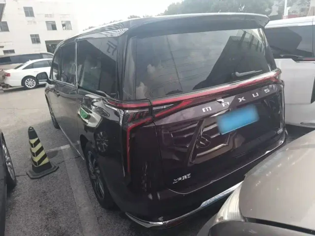 Maxus G90 — Фото автомобиля 4