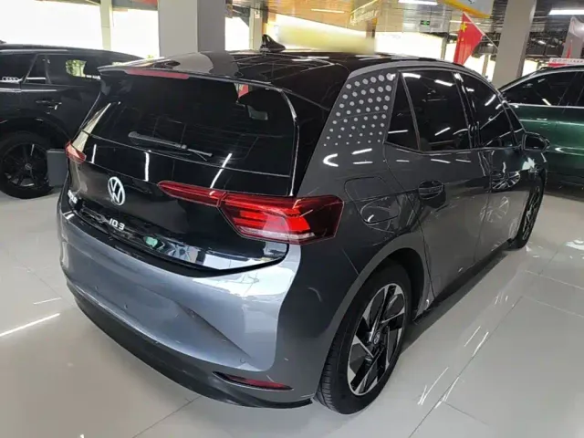 Volkswagen ID.3 — Фото автомобиля 6