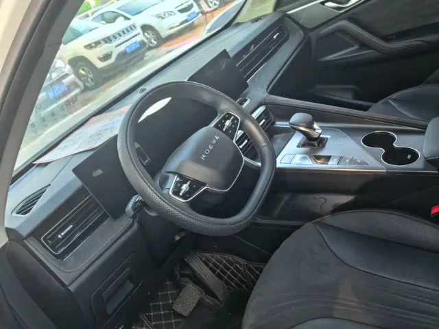 Roewe D5X DMH — Фото автомобиля 10