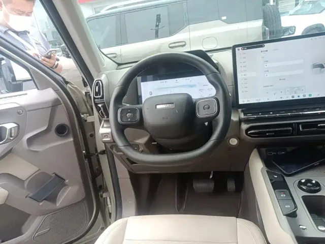 Haval Haval Second-Generation Big Dog New Energy 2025 Hi4 145km Premium Edition — Фото автомобиля 14
