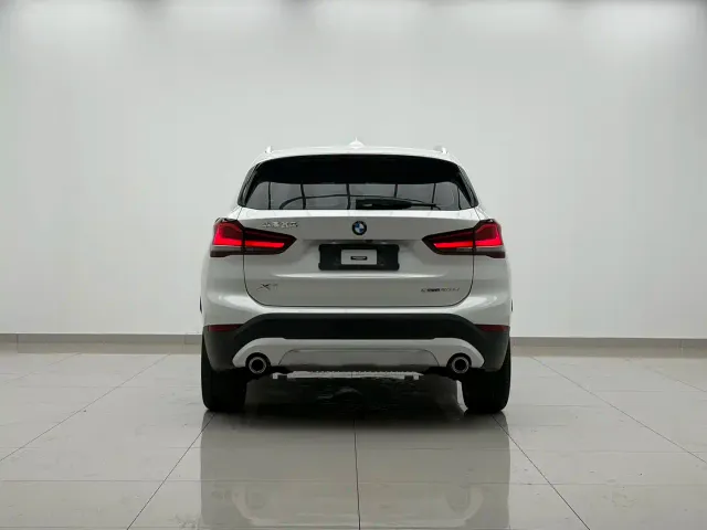 BMW X1 — Фото автомобиля 18