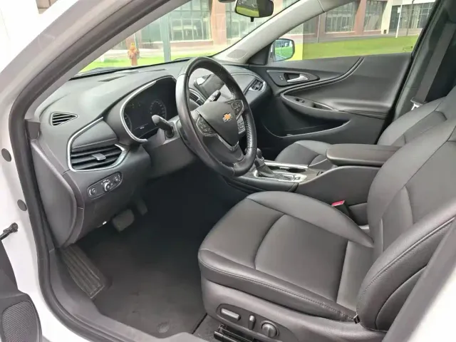 Chevrolet Malibu XL — Фото автомобиля 4