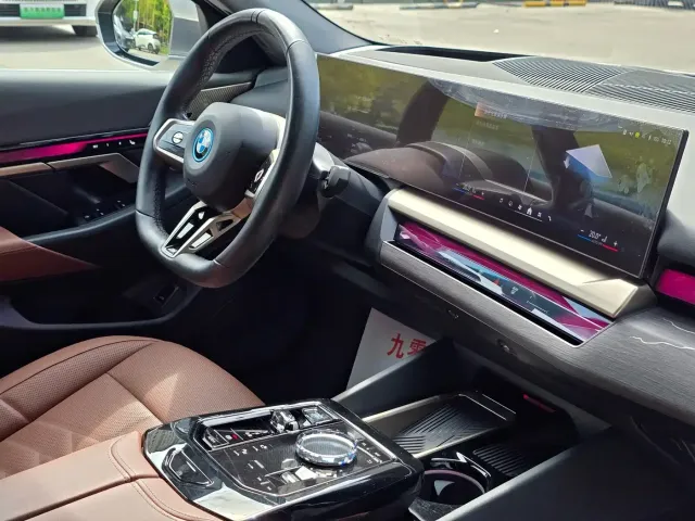 BMW i5 — Фото автомобиля 20