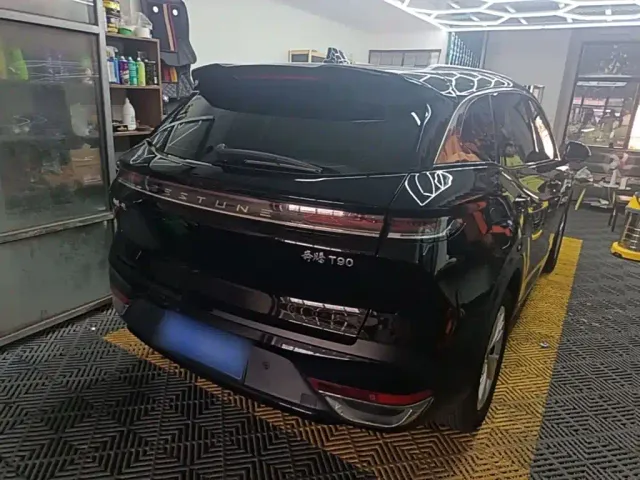 Bestune T90 — Фото автомобиля 6