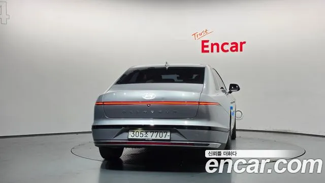 Hyundai Grandeur GN7 — Фото автомобиля 4