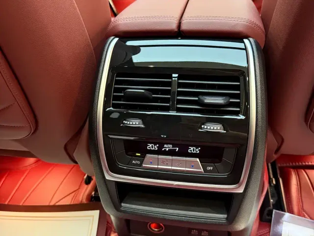 BMW X5 — Фото автомобиля 10