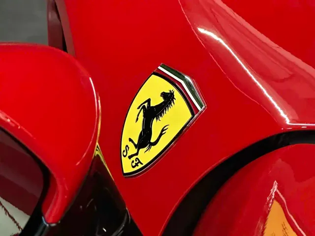 Ferrari 296 — Фото автомобиля 7