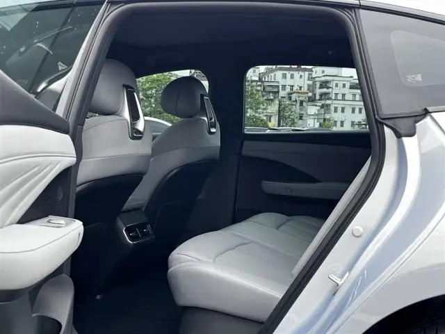 Nissan N7 — Фото автомобиля 12