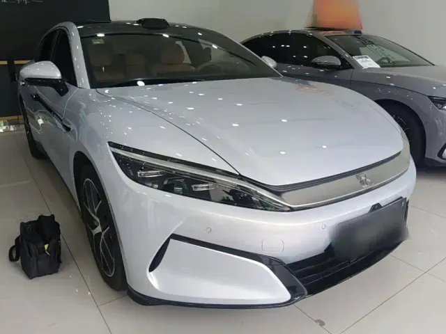BYD Han L — Фото автомобиля 3