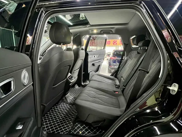 Chery Fengyun T8 — Фото автомобиля 13