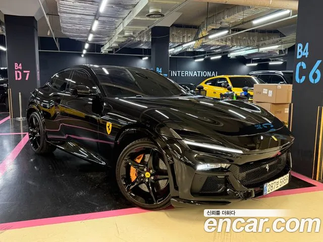 Фотография автомобиля — Ferrari Purosangue