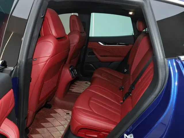 Maserati Levante — Фото автомобиля 14