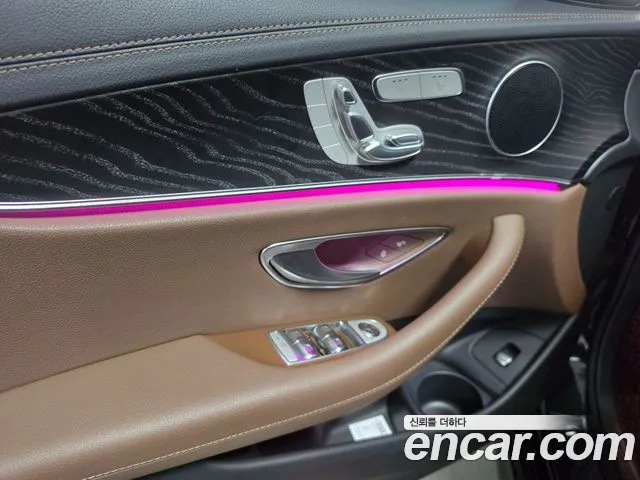 Mercedes-Benz E-Class — Фото автомобиля 15