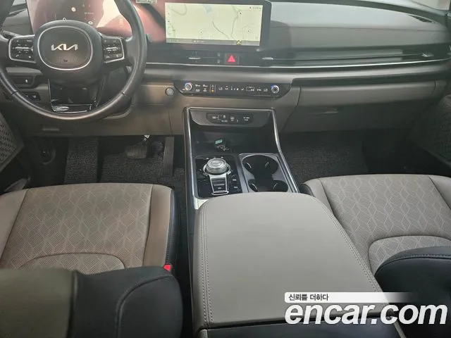Kia Carnival Generation 4 — Фото автомобиля 15
