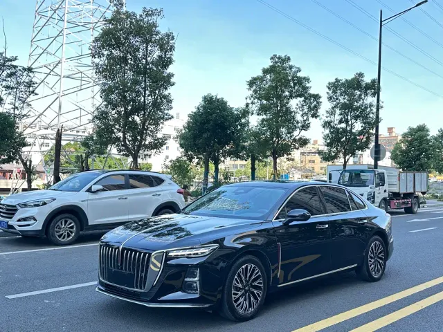 Фотография автомобиля — Hongqi H5