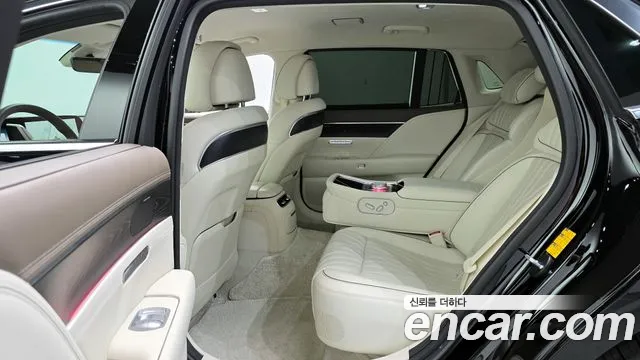 Genesis G90 — Фото автомобиля 12