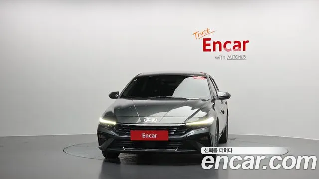 Hyundai Avante CN7 — Фото автомобиля 2