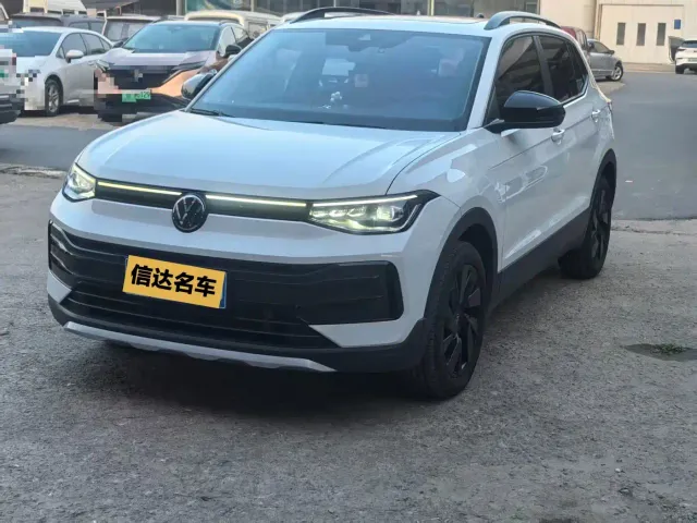 Фотография автомобиля — Volkswagen Tharu