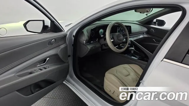 Hyundai Avante — Фото автомобиля 15