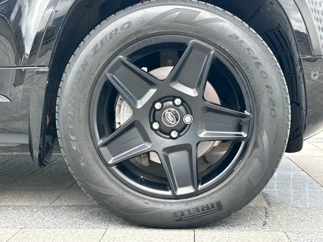 Land Rover Defender — Фото автомобиля 23