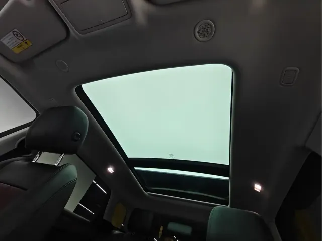 Land Rover Range Rover Evoque — Фото автомобиля 12
