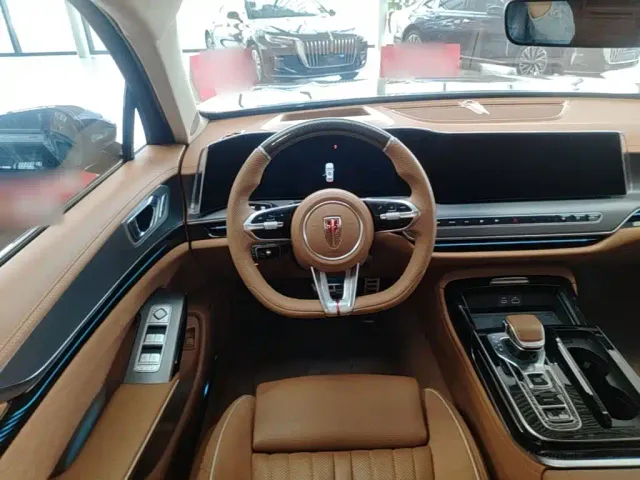 Hongqi H9 — Фото автомобиля 10