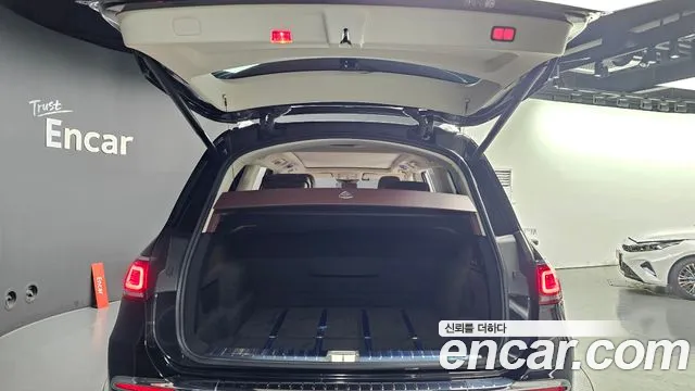 Mercedes-Benz GLS-Class — Фото автомобиля 19