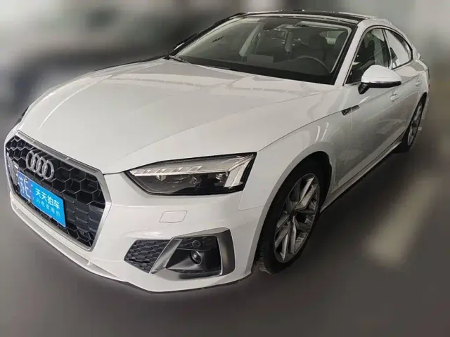 Фотография автомобиля — Audi A5