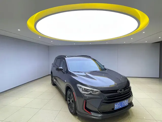 Chevrolet Orlando — Фото автомобиля 3