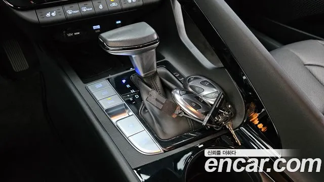 Hyundai Avante CN7 — Фото автомобиля 12