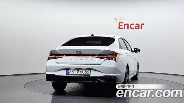 Hyundai AVANTE Avante (CN7) — Фото автомобиля 4