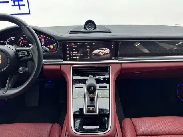 Porsche Panamera — Фото автомобиля 15