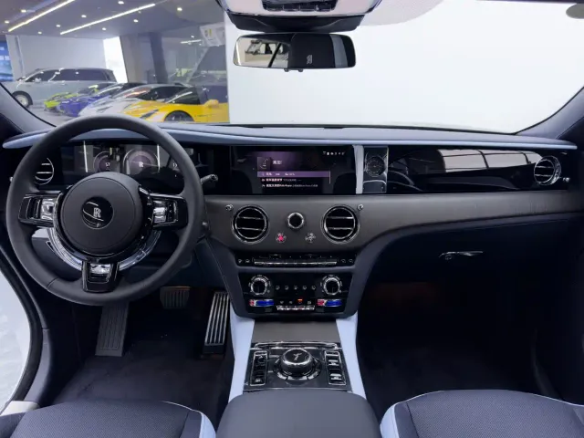 Rolls-Royce Spectre — Фото автомобиля 28