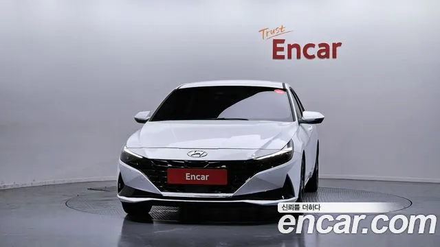 Hyundai AVANTE Avante (CN7) — Фото автомобиля 2