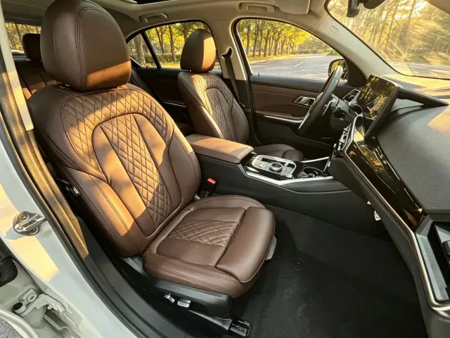 BMW 3 Series — Фото автомобиля 16
