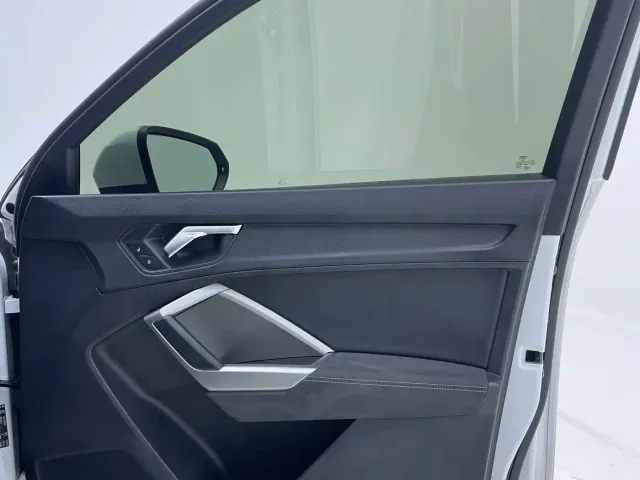 Audi Q3 — Фото автомобиля 29